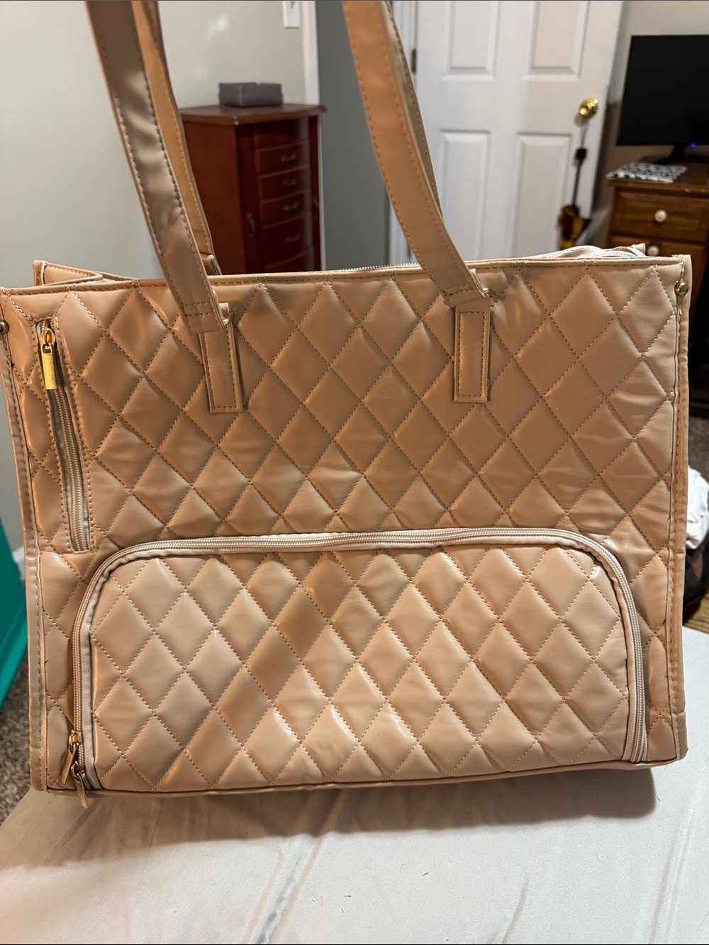 Quilted Tote Bag in Taupe - Chic Everyday Carry